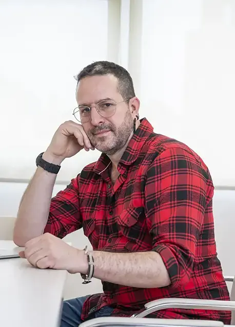 people-story-javier-optimized