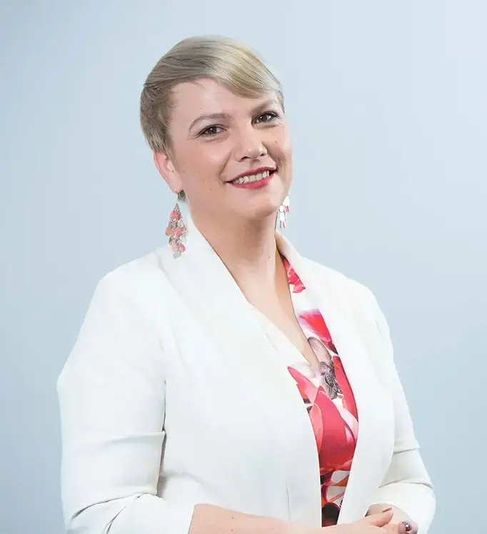 people-story-roxana-card-optimized