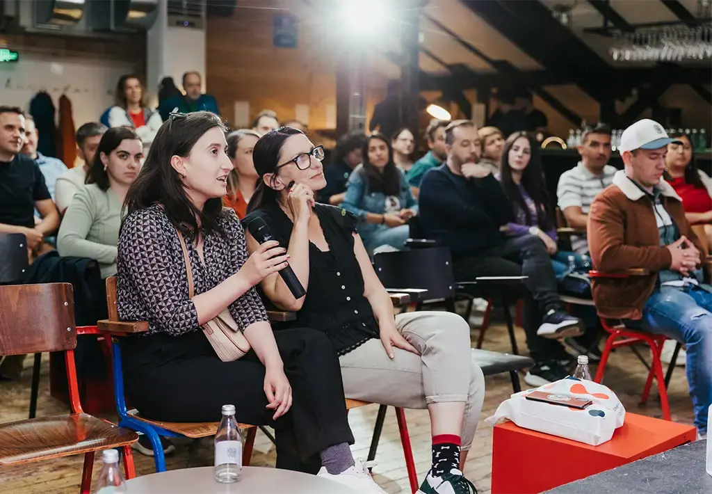 tech-talk-meeting-carousel-insight-expanded