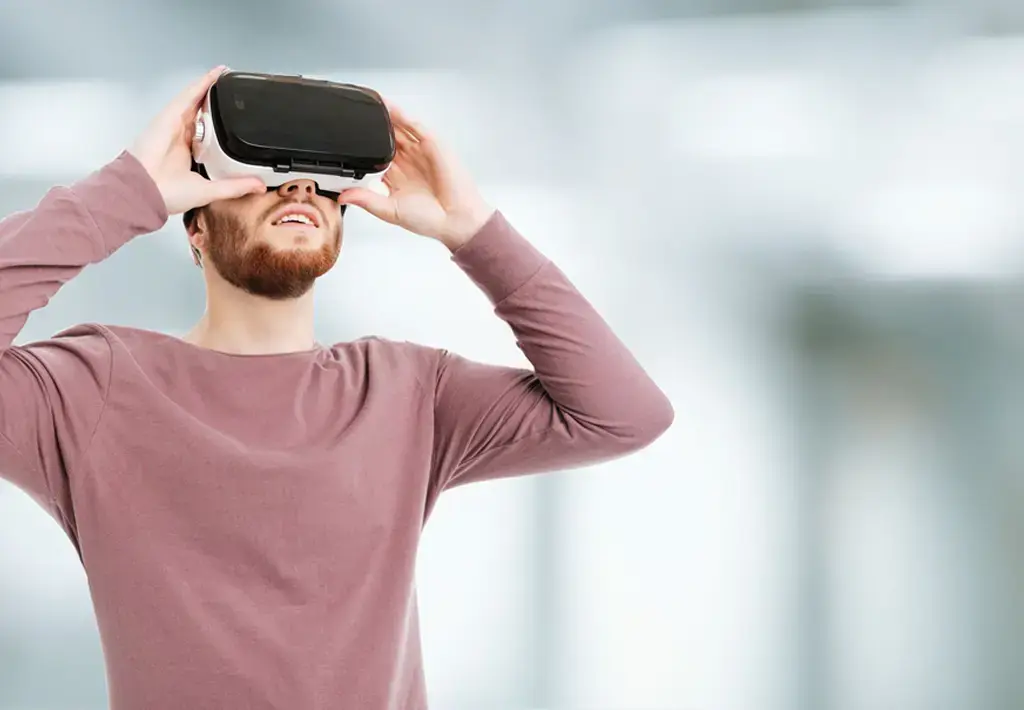 Insights-automotive-multisensory-VR-carousel-insight-expanded