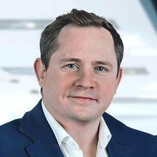 Alastair Lukies headshot