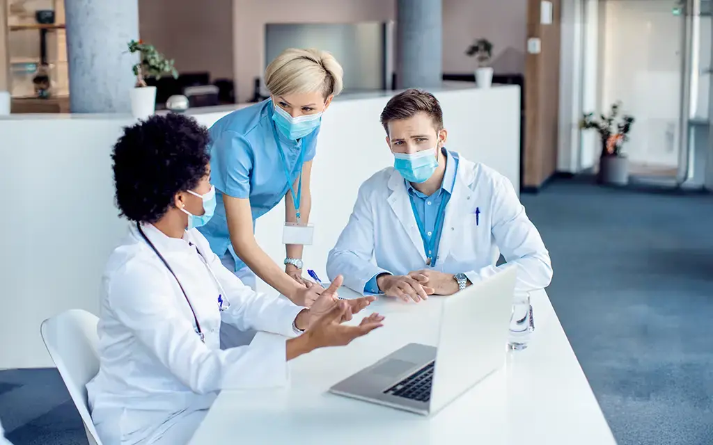 meeting-of-medical-professionals-insight