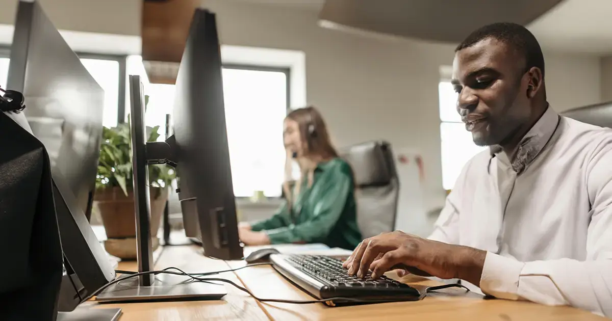 people-using-computers-featured-image-1200px-630px