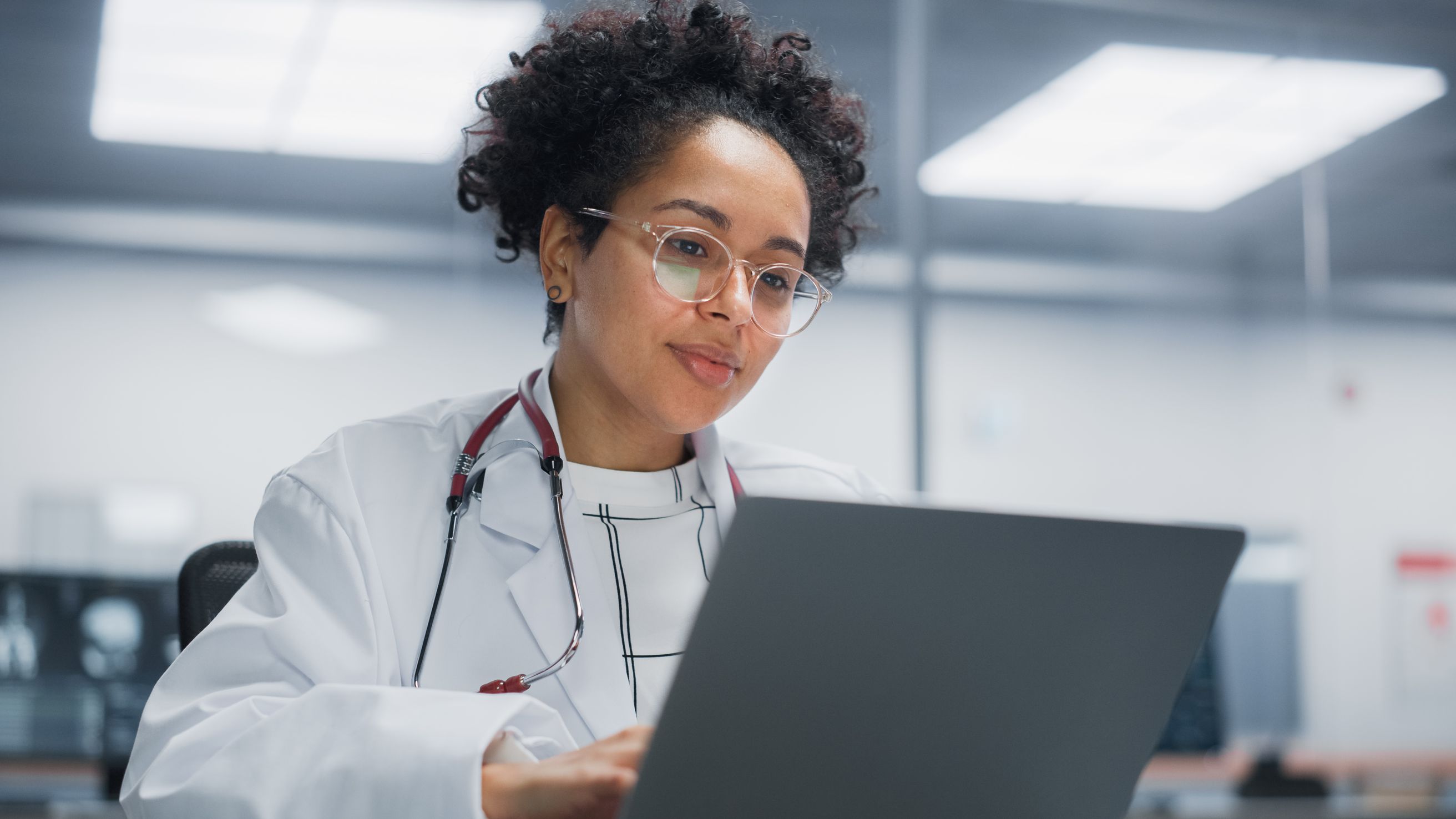 healthcare-and-lifesciences_003