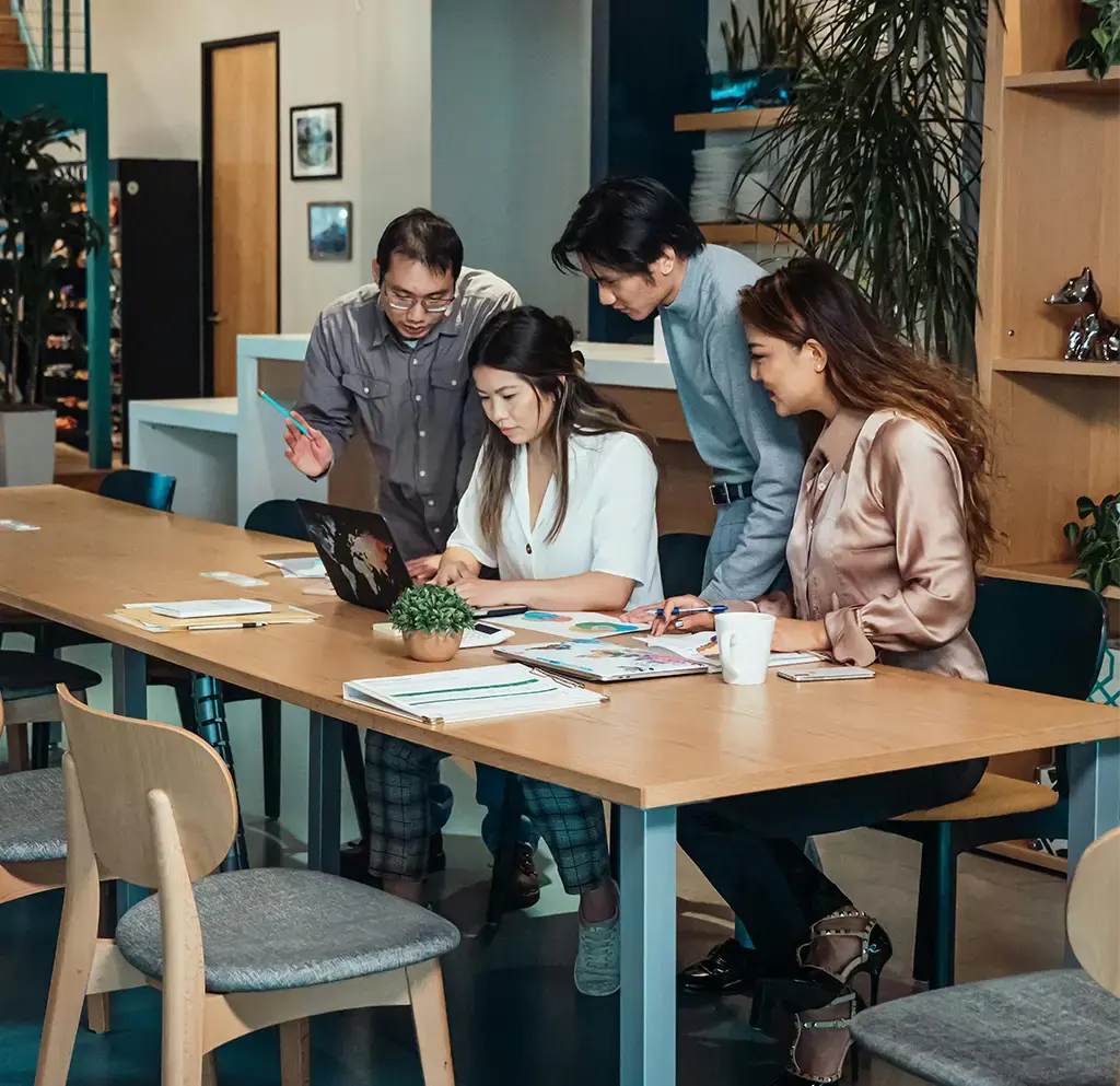 team-collaboration-office-text-block-image