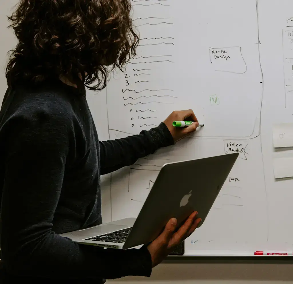 Build_a_supply_chain_article-Text-Block-Image